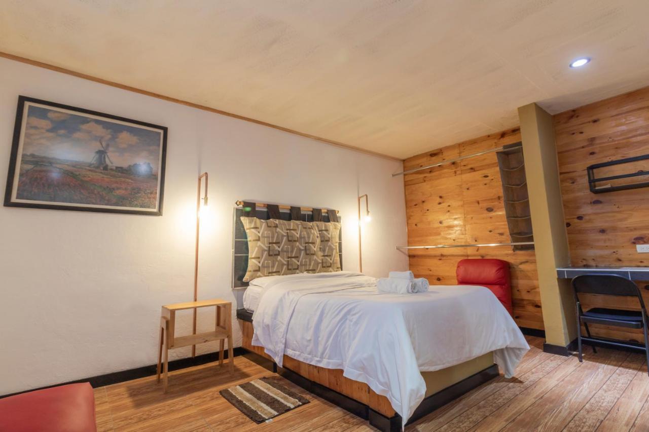 تشولولا Pascual Inn Suites المظهر الخارجي الصورة