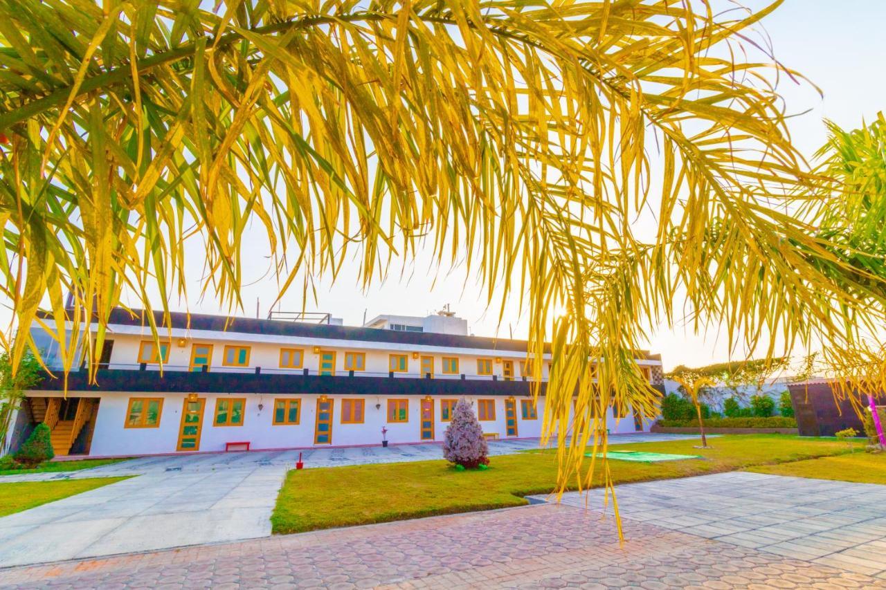 تشولولا Pascual Inn Suites المظهر الخارجي الصورة